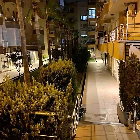 Cosy Apt. Near Heart Of