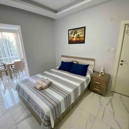 Cosy Apt. Near Heart Of